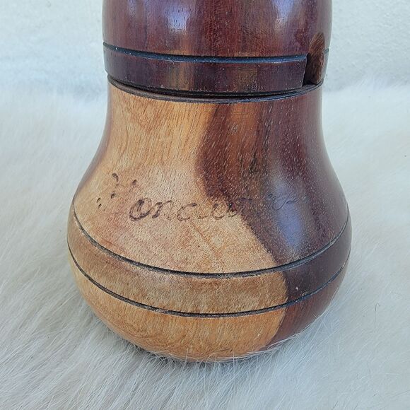Vintage Wooden Pear Condiment Salt Cellar- Fruit Box - Picture 2 of 6